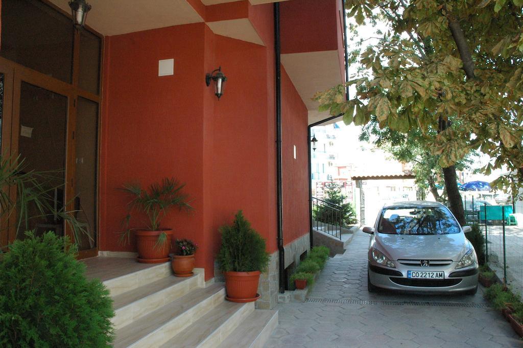 Къща за Гости Тера Hotel Равда Екстериор снимка